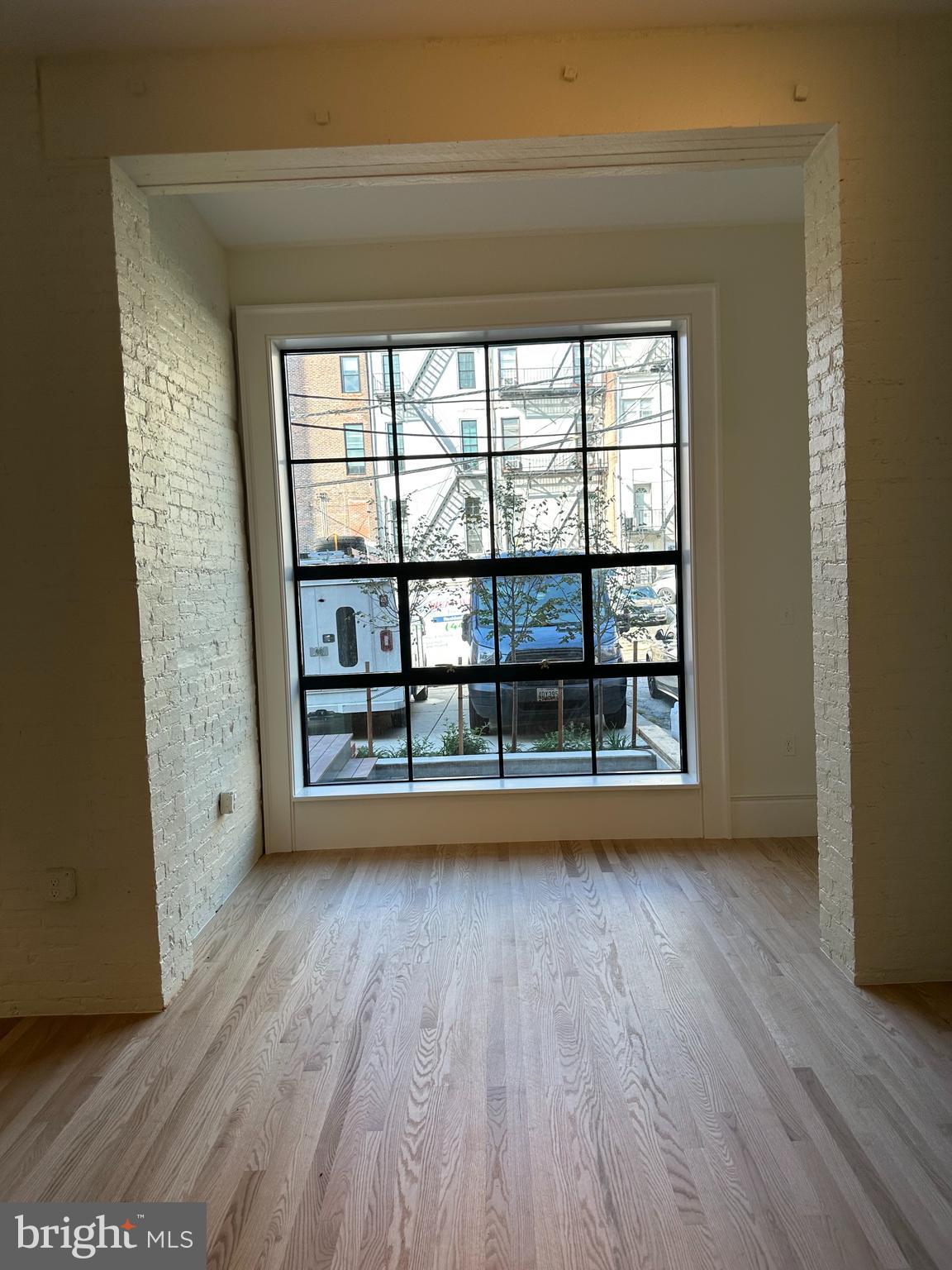 MOUNT VERNON PLACE HISTORIC DISTRICT - Residential Lease