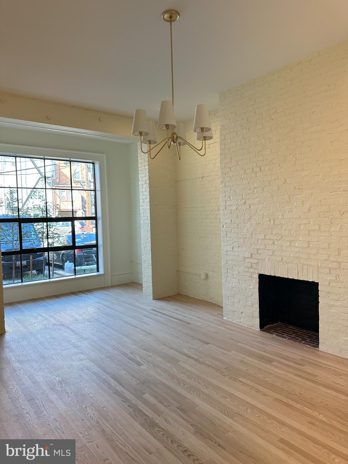 MOUNT VERNON PLACE HISTORIC DISTRICT - Residential Lease