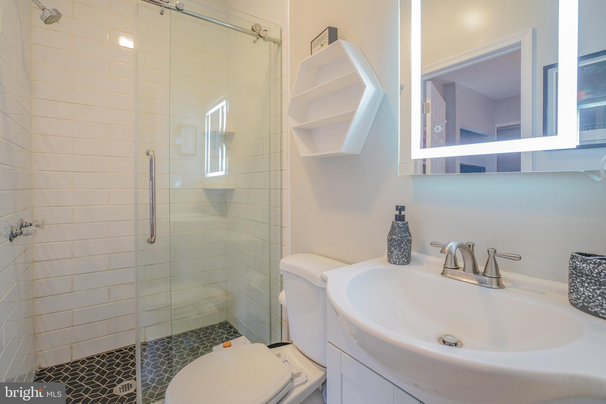 PORT RICHMOND - Residential