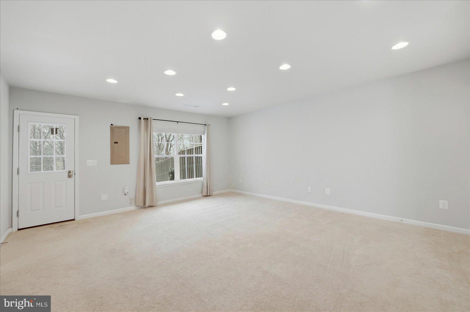 SNOWDEN BRIDGE - Residential