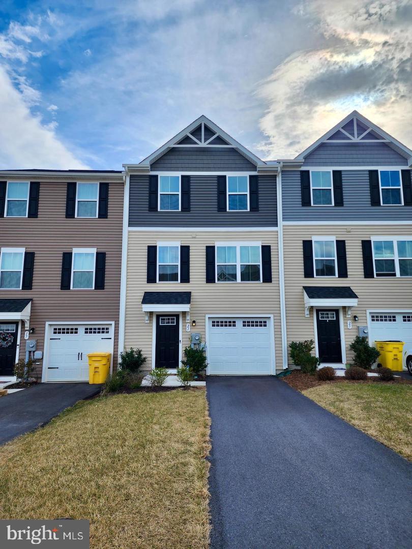 STONECREST - Residential Lease