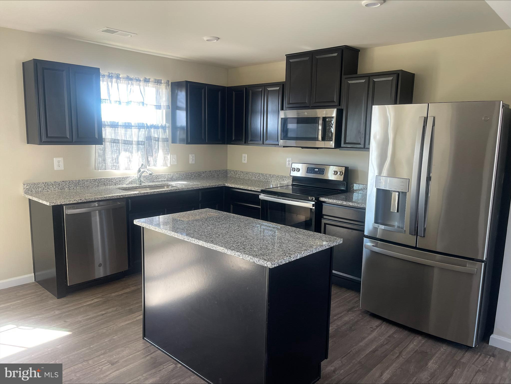 STONECREST - Residential Lease