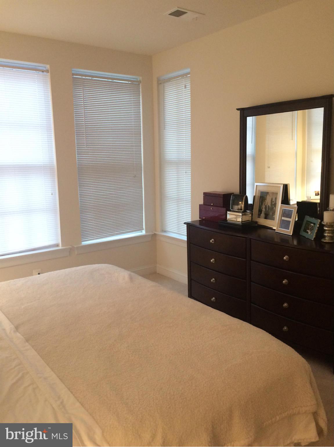 ABINGDON ROW - Residential Lease