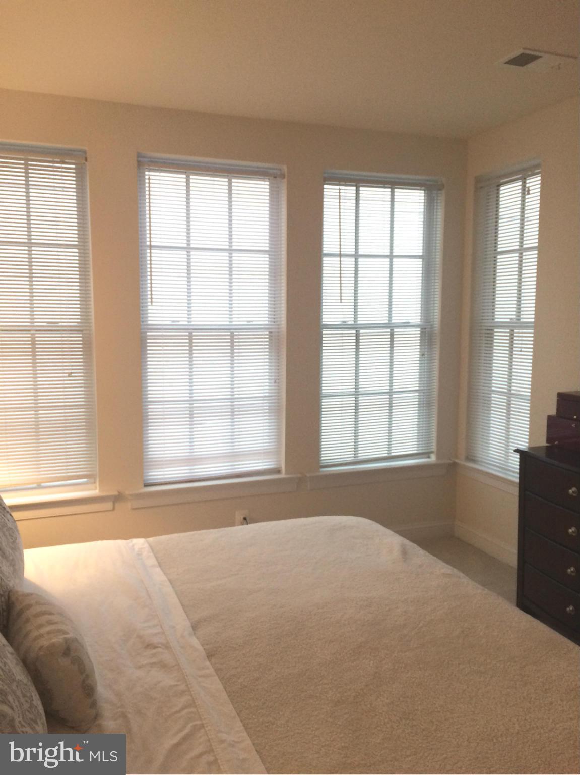 ABINGDON ROW - Residential Lease