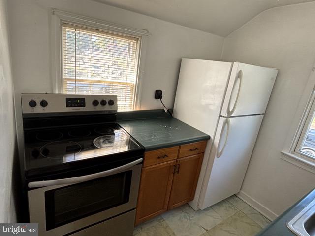 5730 WASHINGTON BOULEVARD 2 UPPER LEVEL