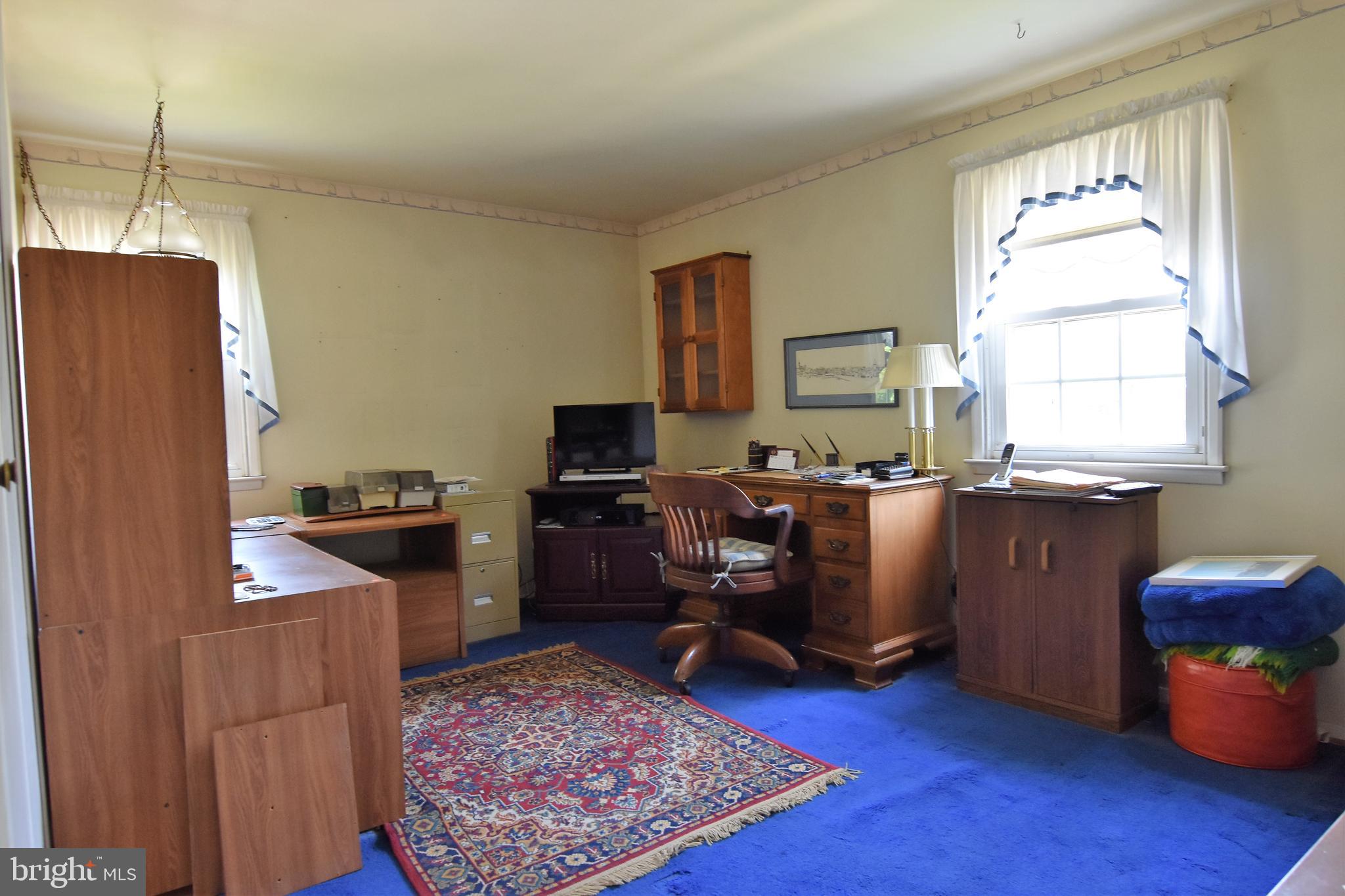 CRESTWOOD - Residential