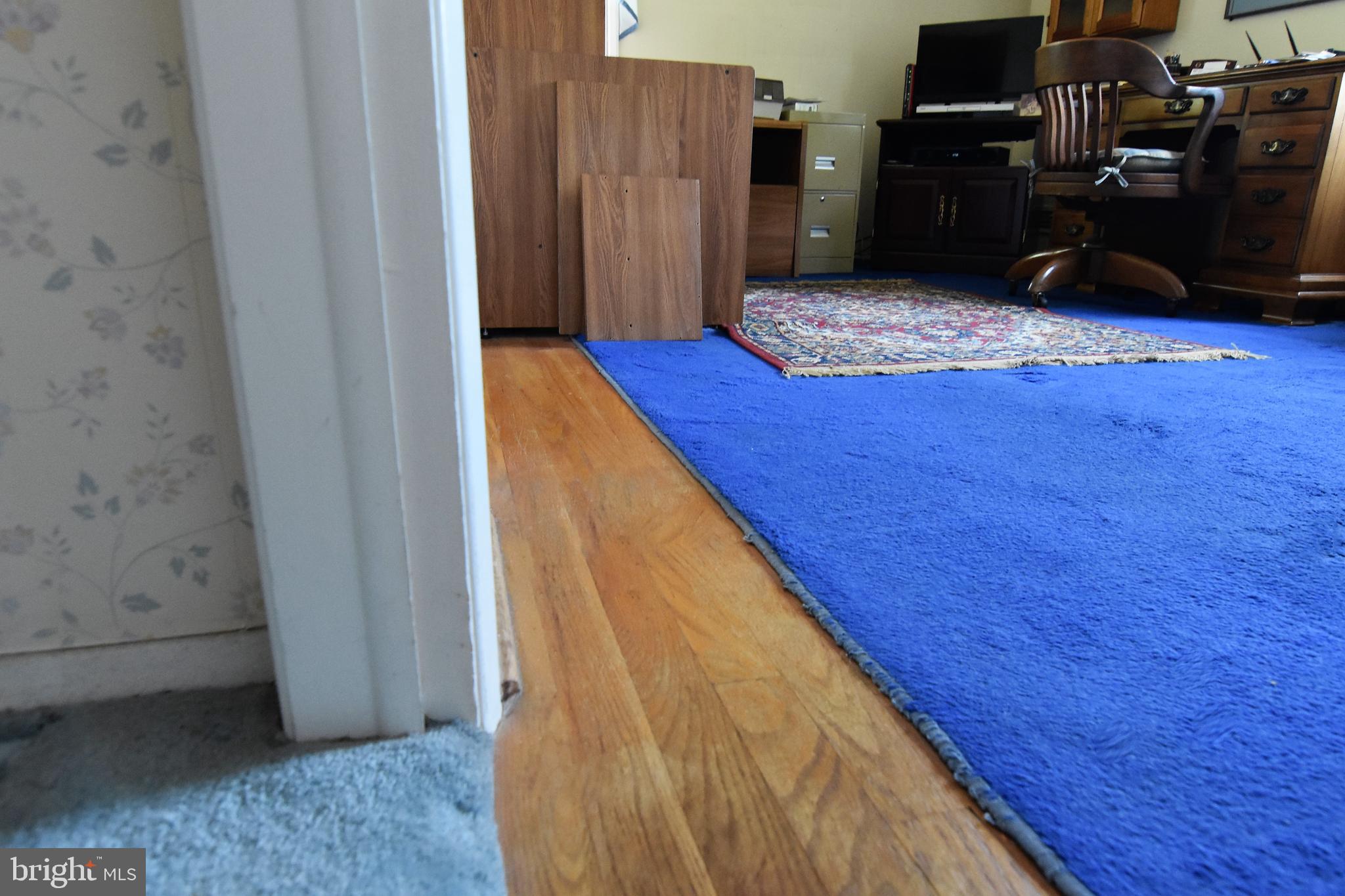 CRESTWOOD - Residential