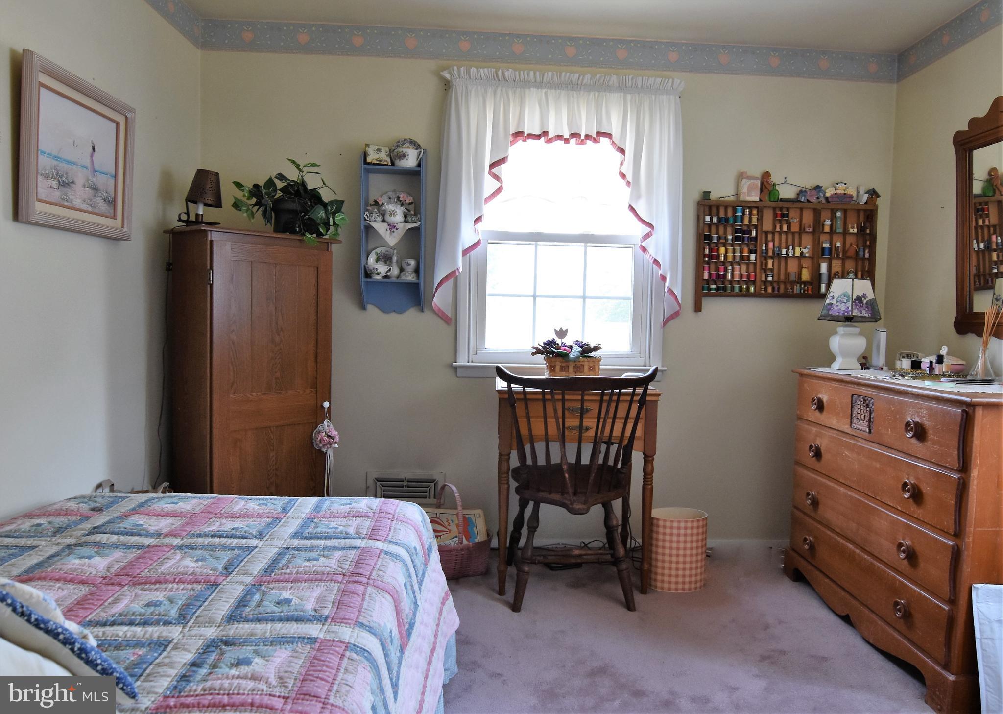 CRESTWOOD - Residential