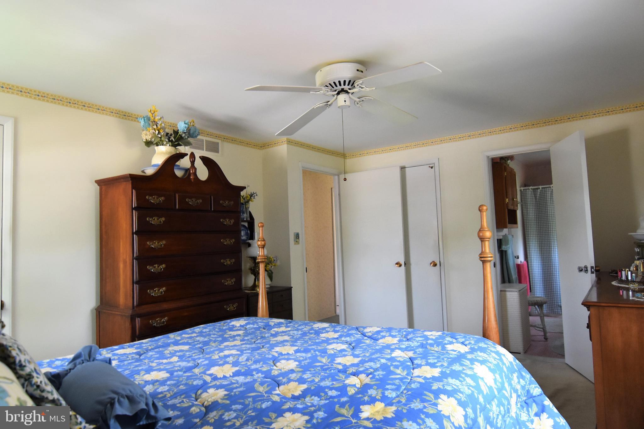 CRESTWOOD - Residential