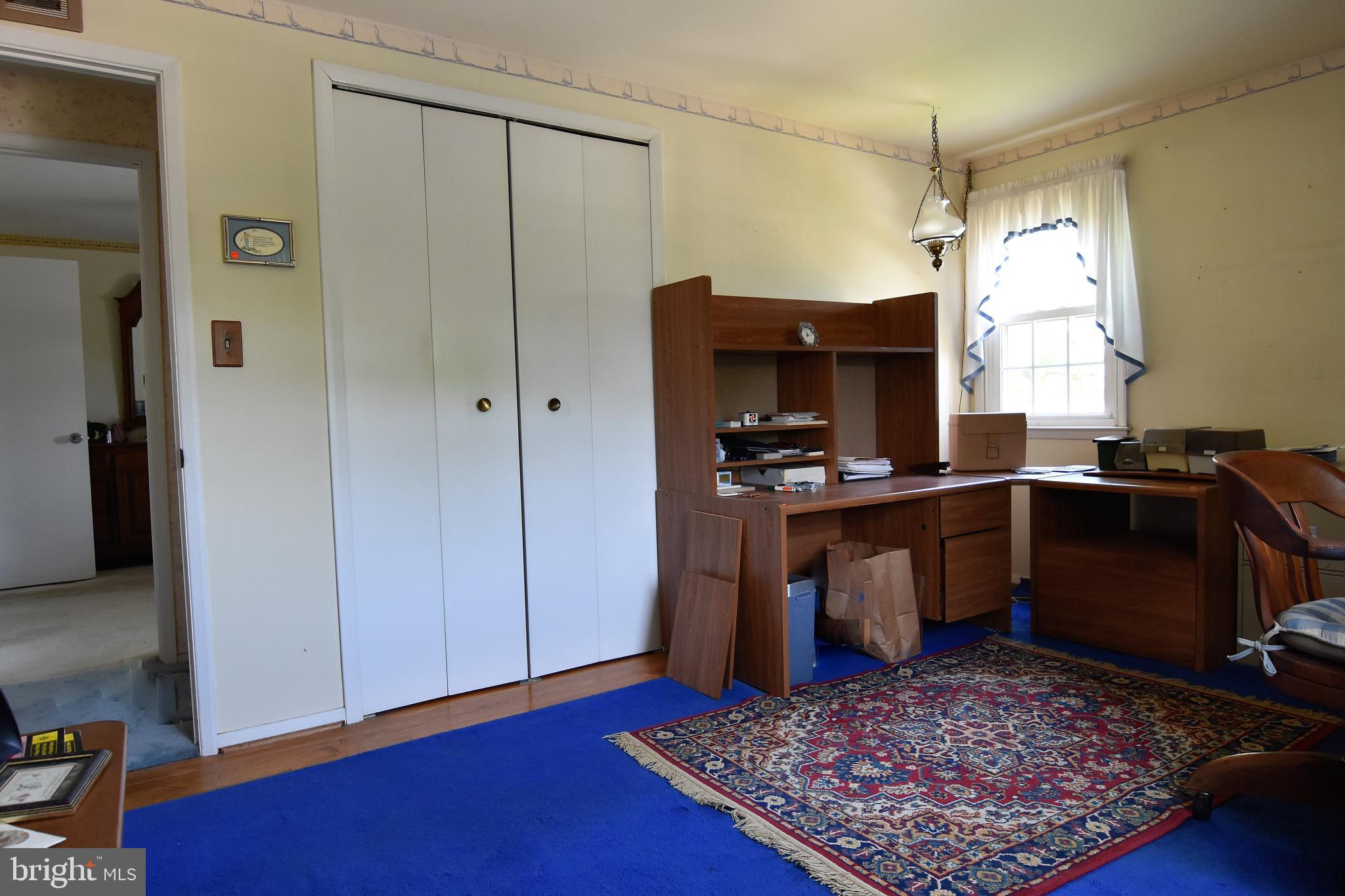 CRESTWOOD - Residential