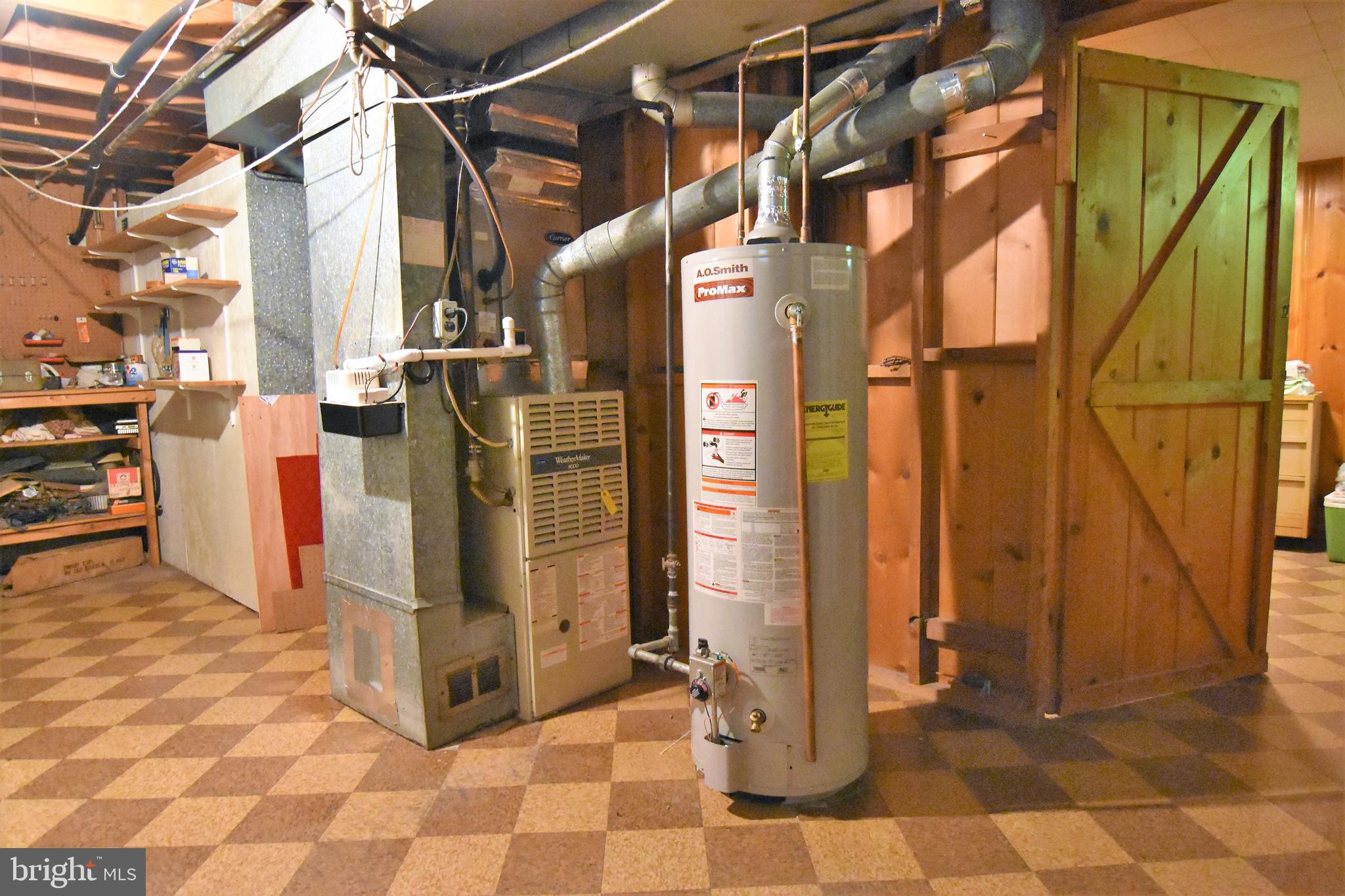 CRESTWOOD - Residential