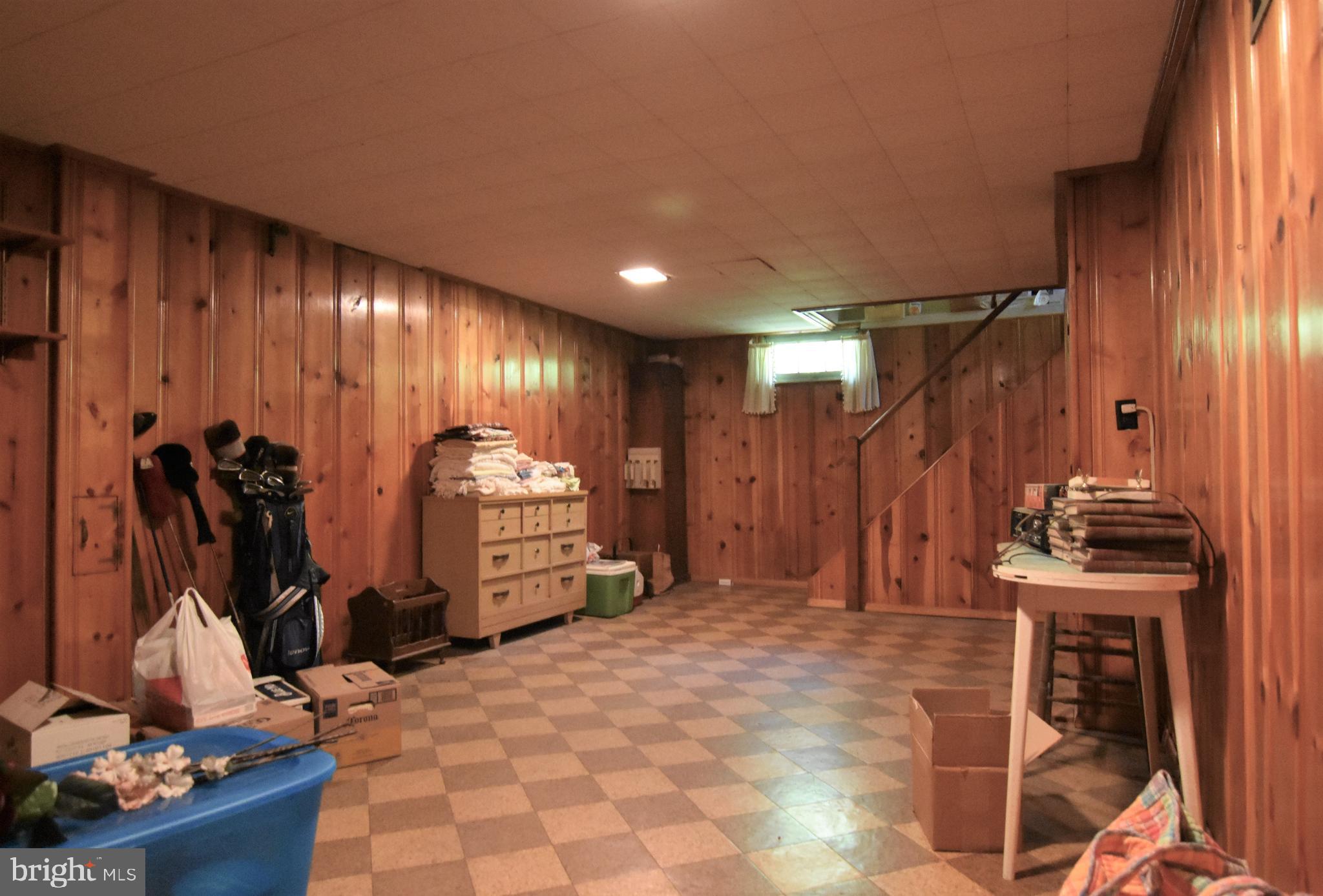 CRESTWOOD - Residential