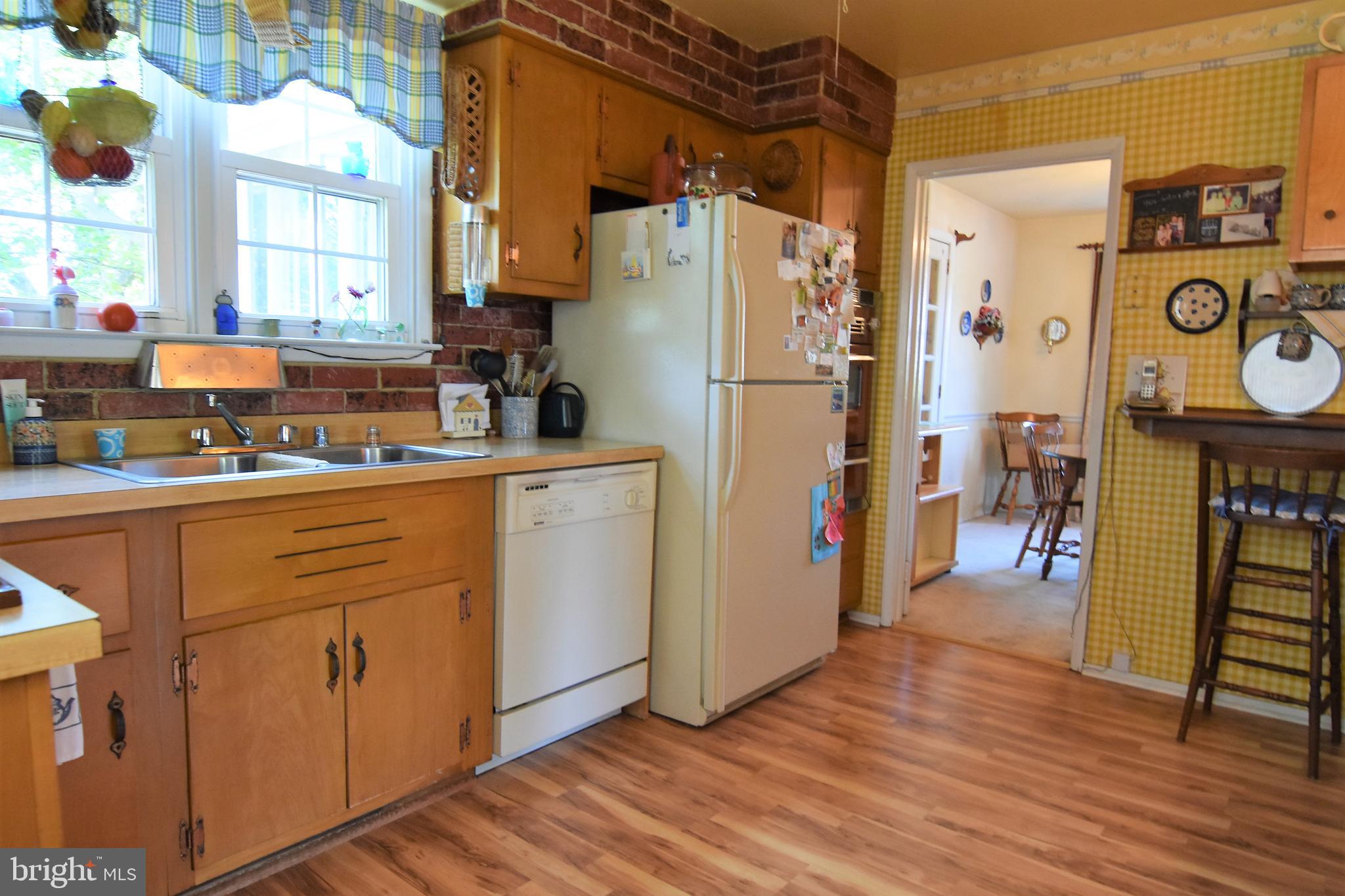 CRESTWOOD - Residential