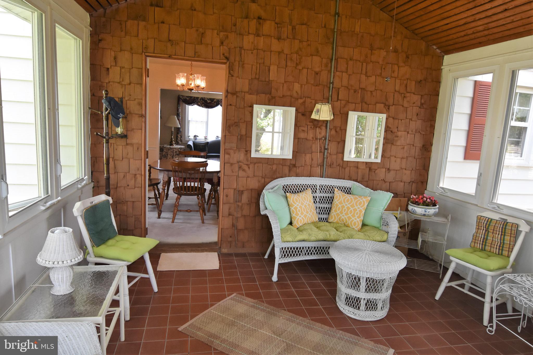 CRESTWOOD - Residential