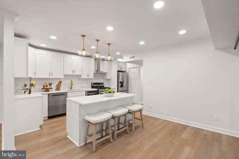 Condo For Sale - 8004 Chanute Place #3<br/> FALLS CHURCH, VA 22042