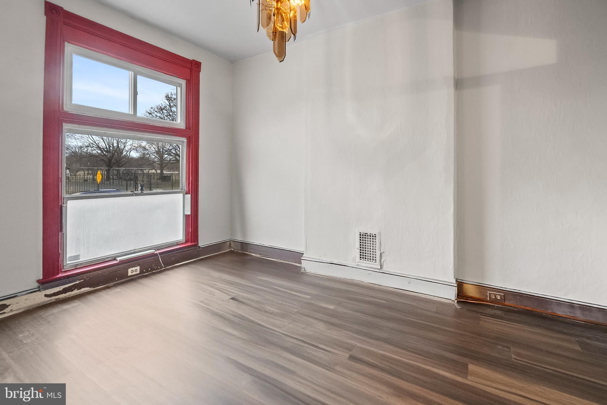 WASHINGTON VILLAGE - Residential