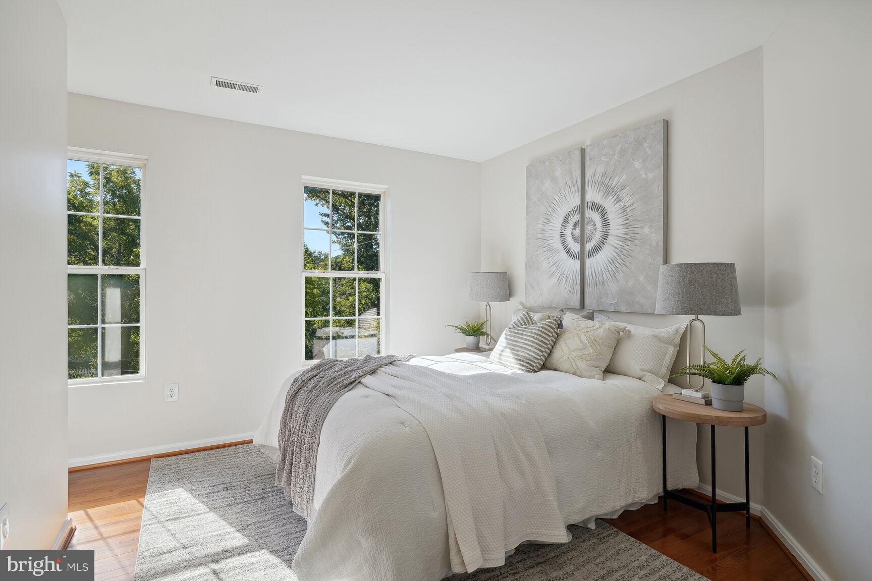 GLENMONT HILLS - Residential