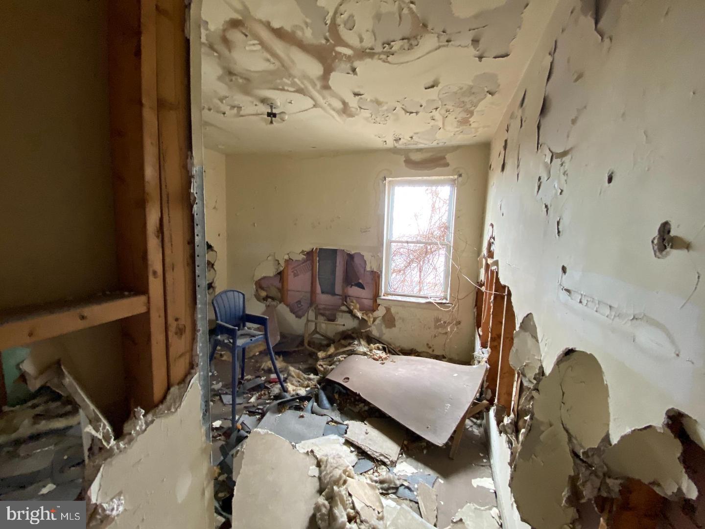 BOOTH-BOYD - Residential