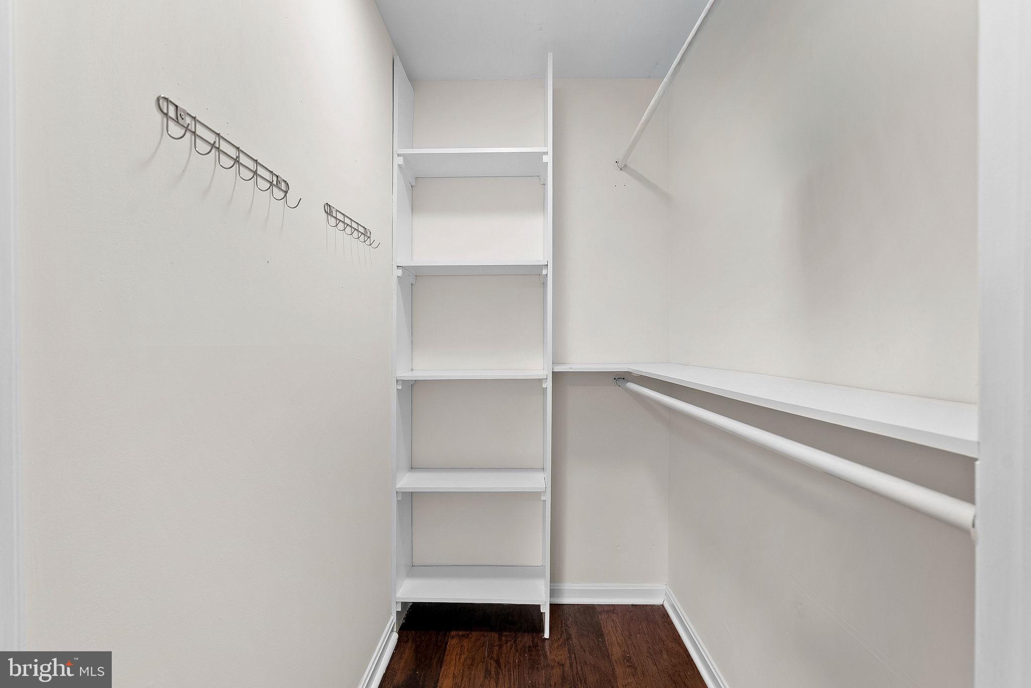 LEESBURG GATEWAY II - Residential Lease