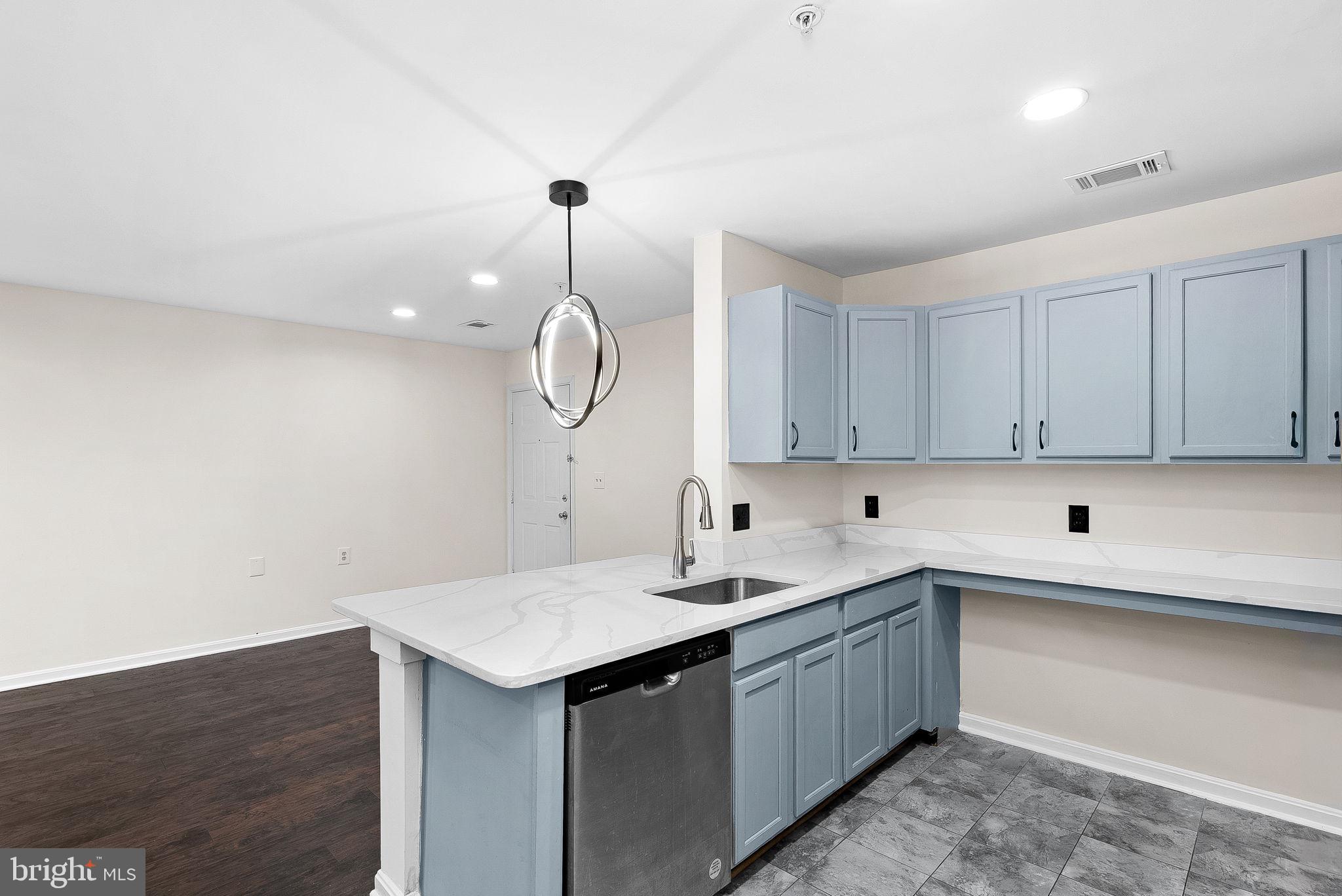 LEESBURG GATEWAY II - Residential Lease