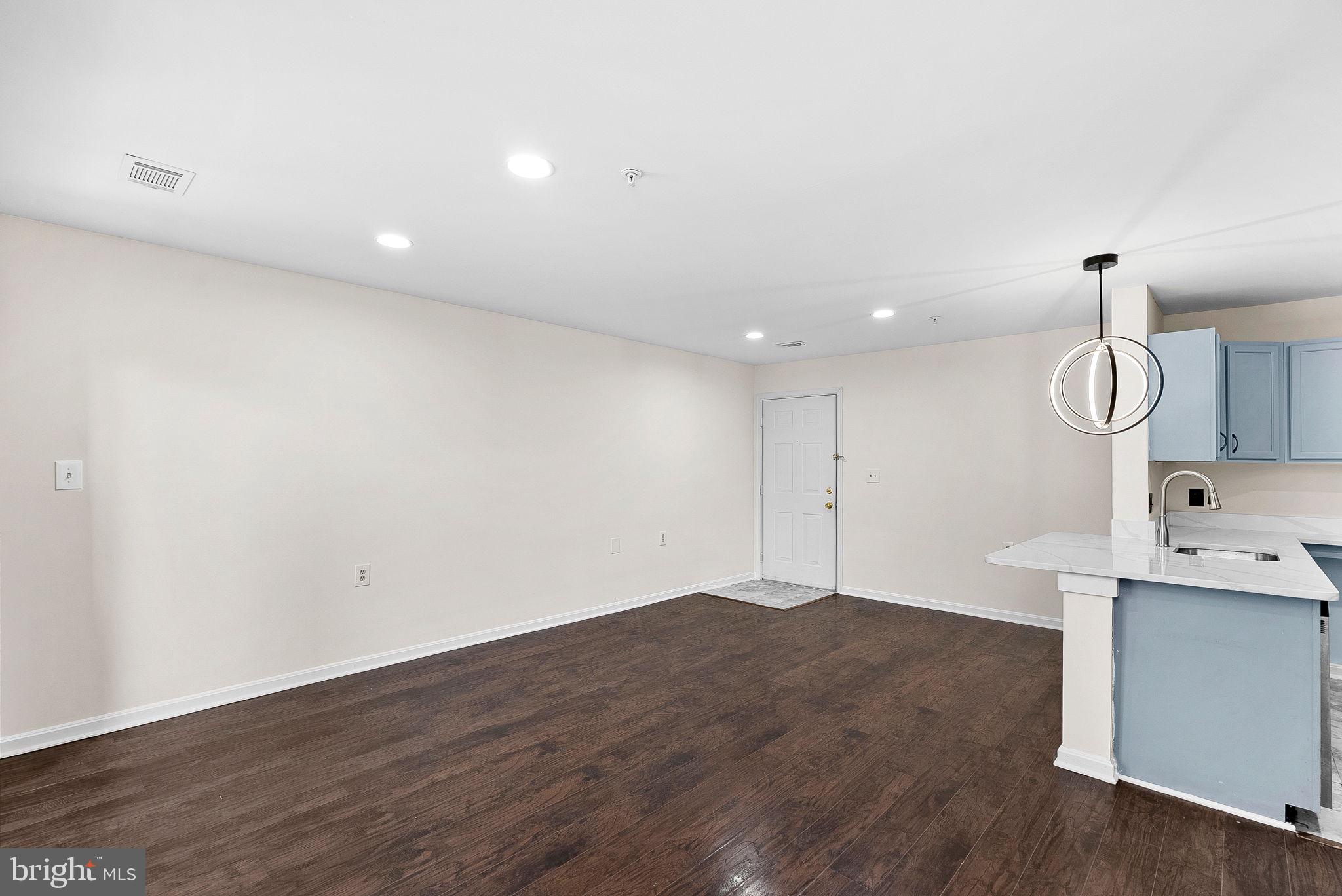 LEESBURG GATEWAY II - Residential Lease