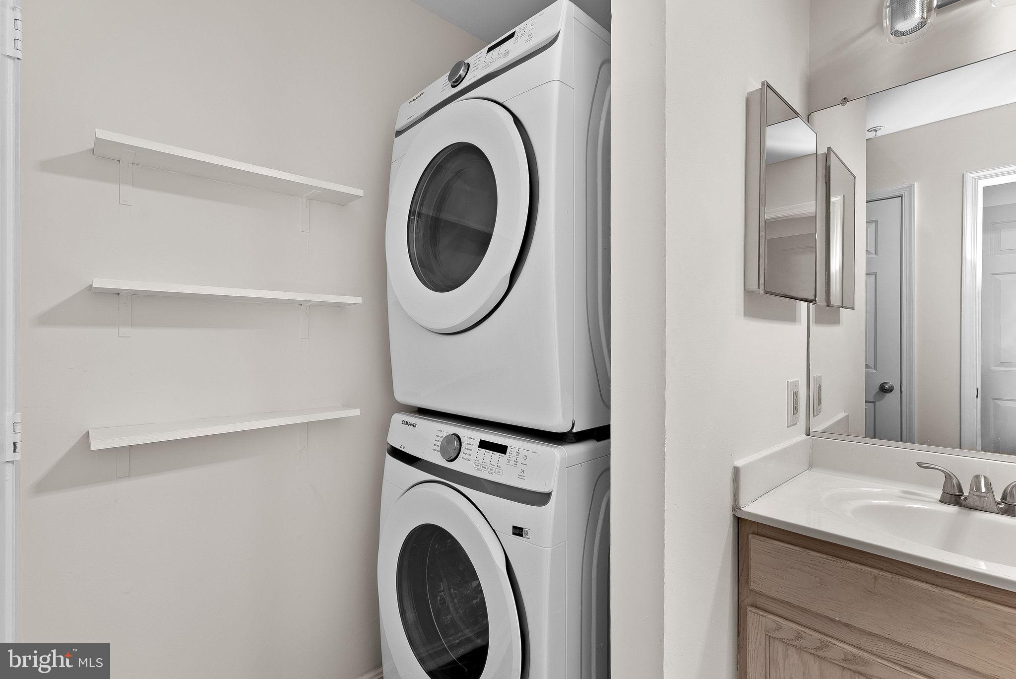 LEESBURG GATEWAY II - Residential Lease