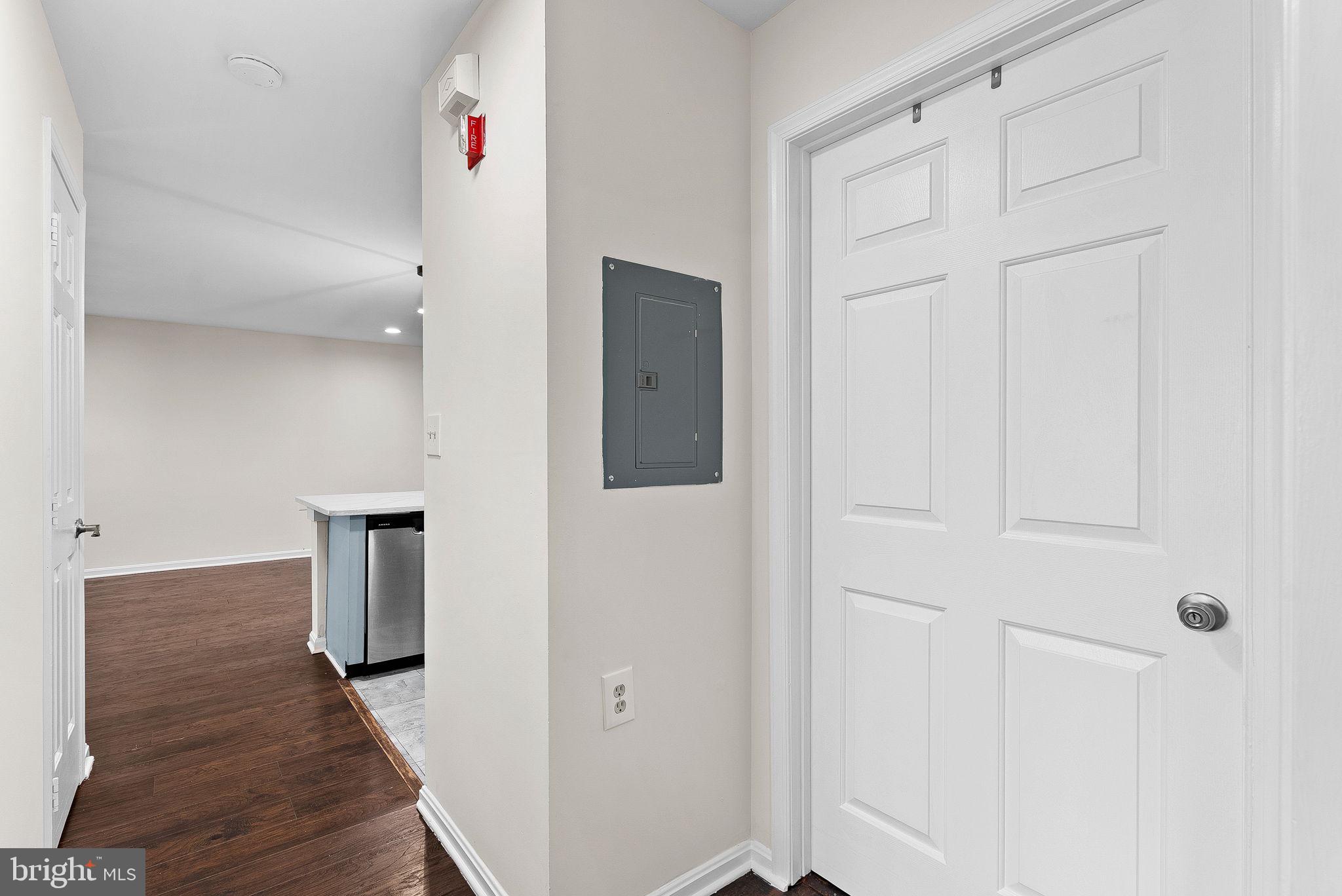 LEESBURG GATEWAY II - Residential Lease