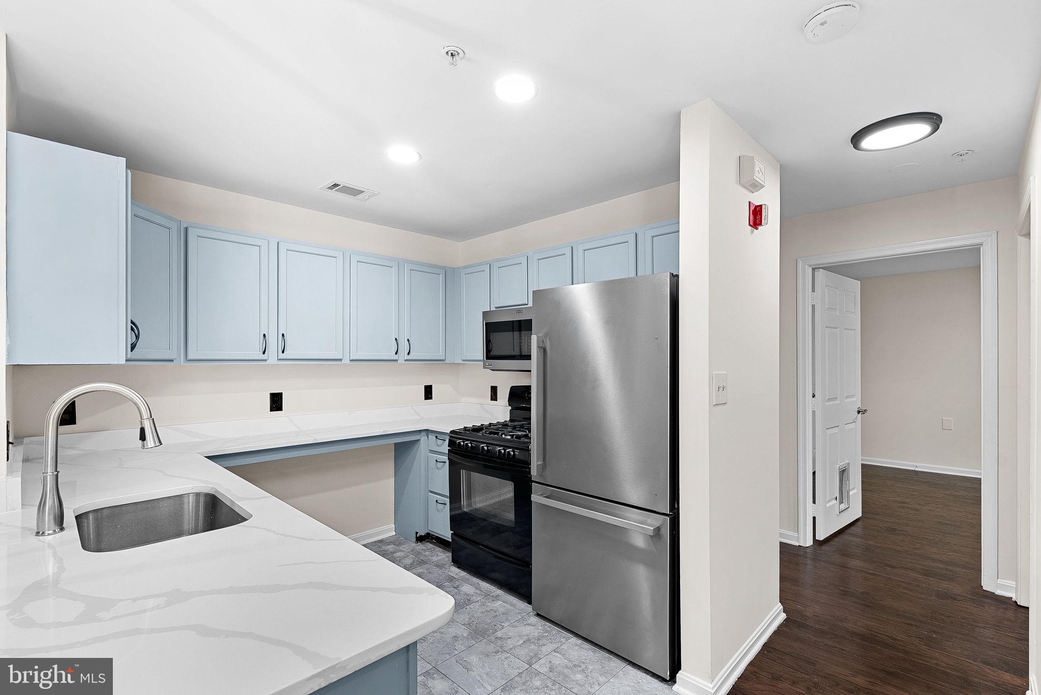 LEESBURG GATEWAY II - Residential Lease