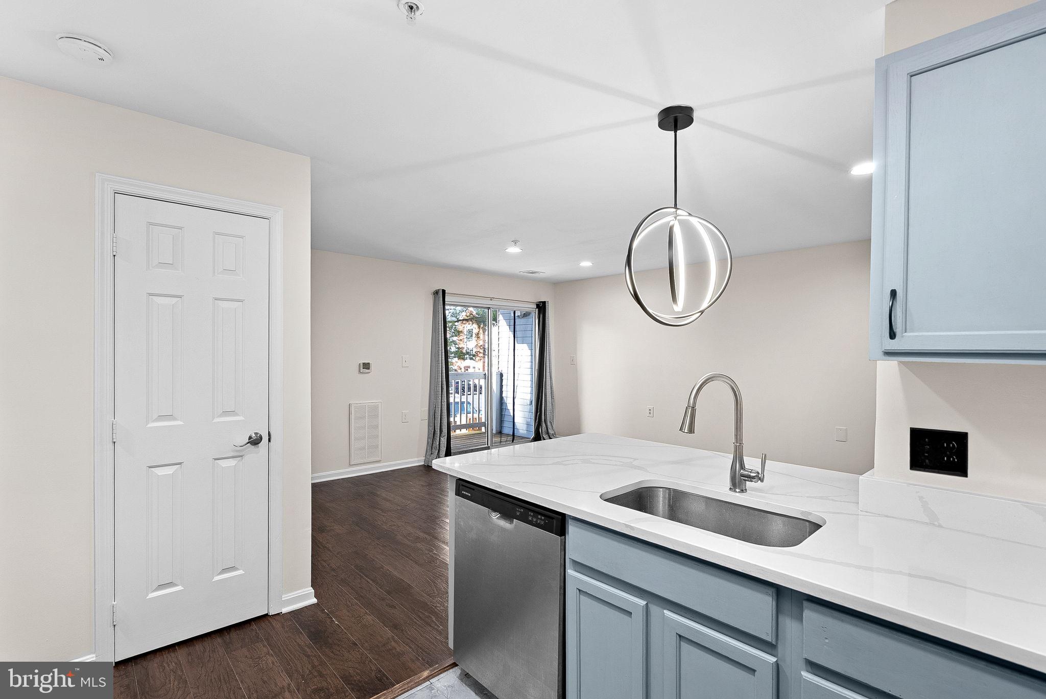 LEESBURG GATEWAY II - Residential Lease