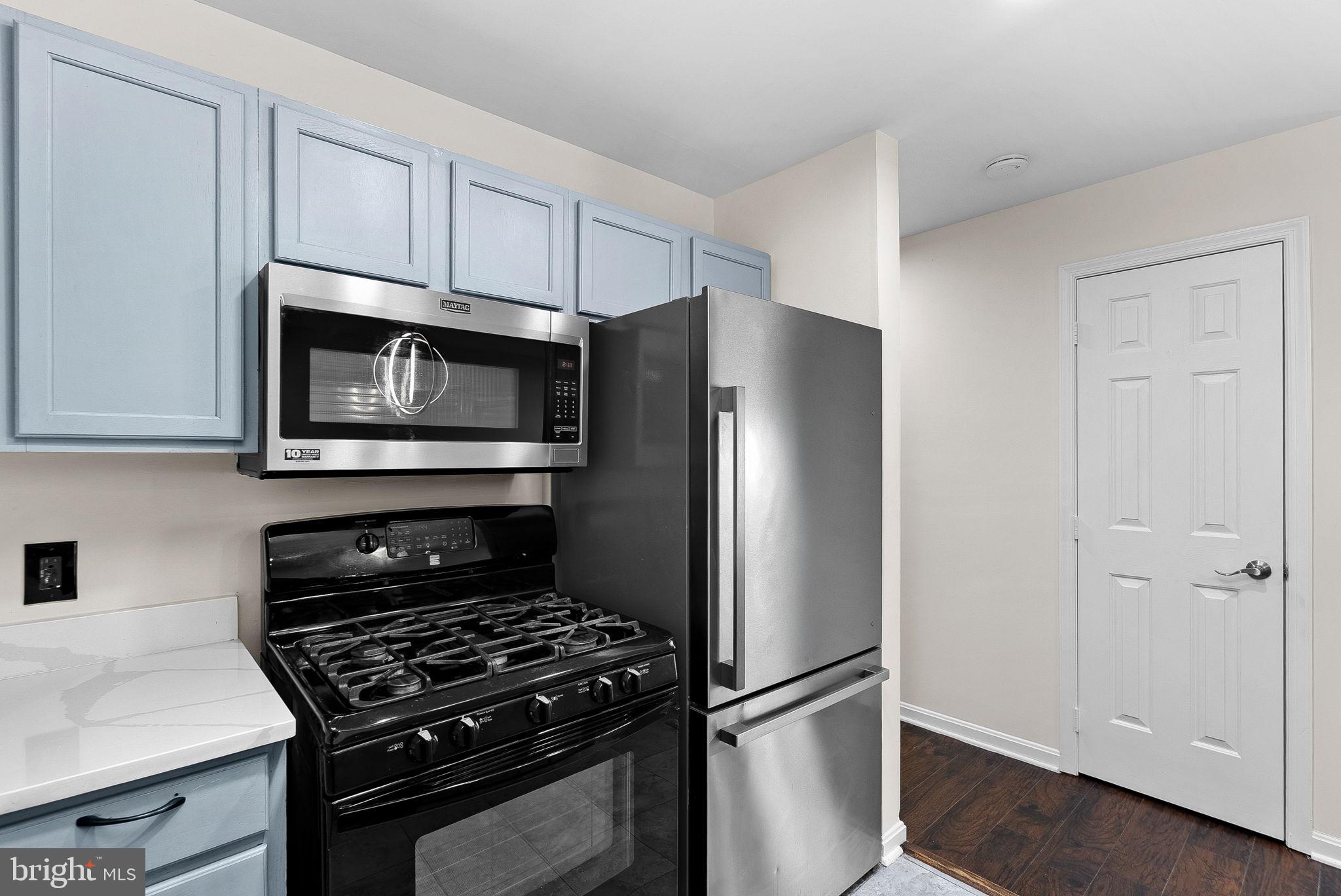 LEESBURG GATEWAY II - Residential Lease