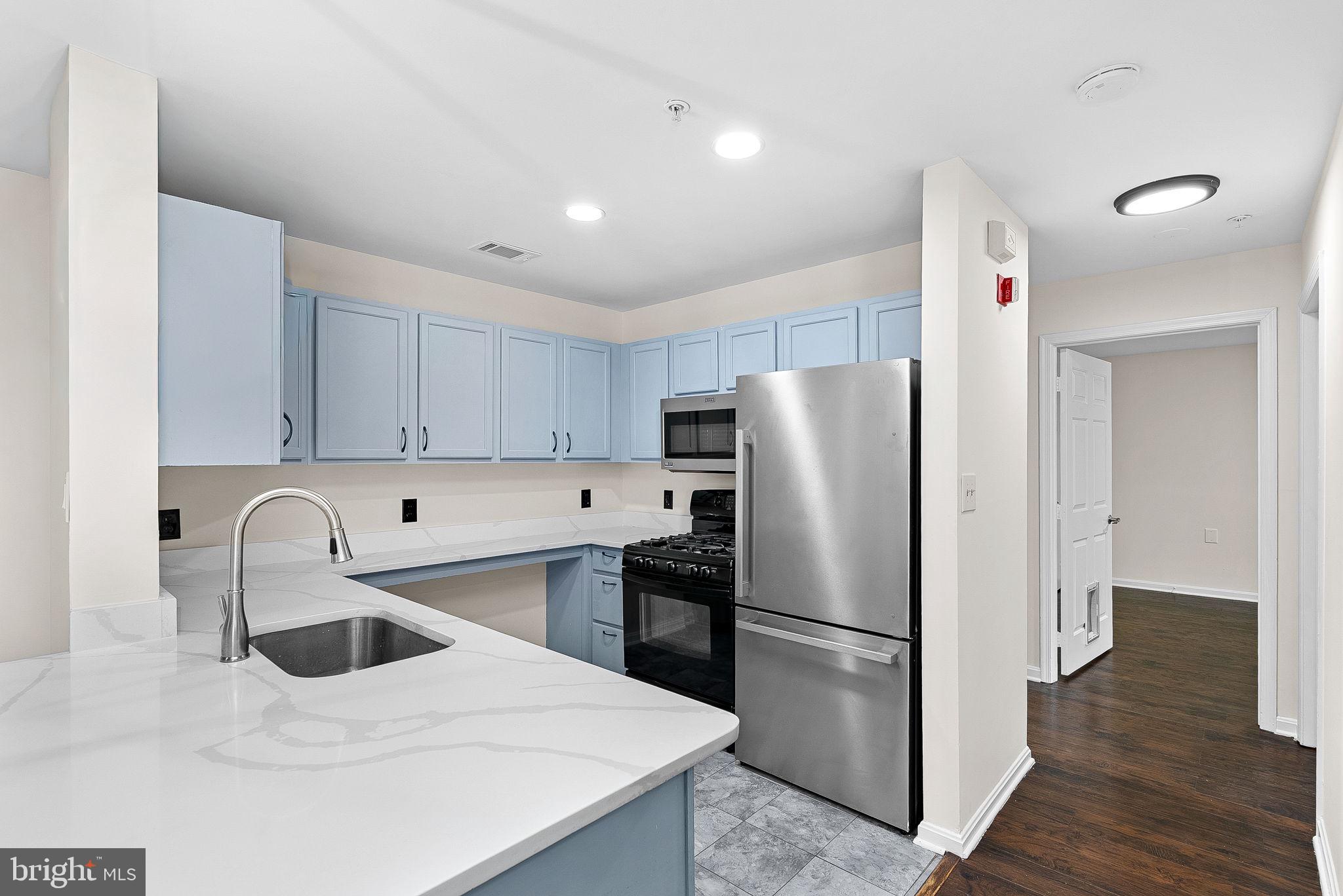 LEESBURG GATEWAY II - Residential Lease