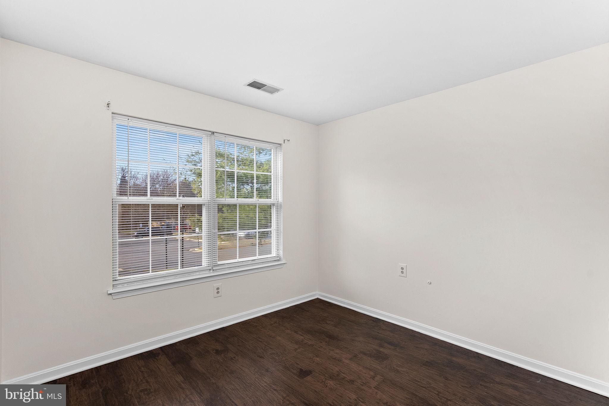 LEESBURG GATEWAY II - Residential Lease