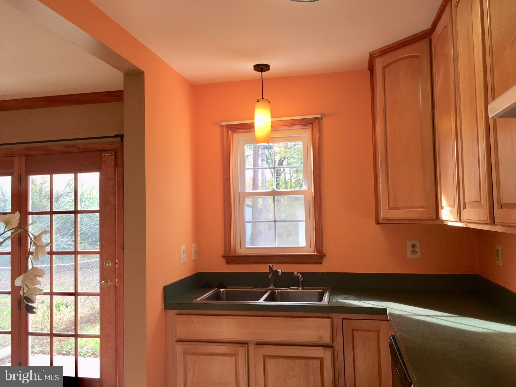 INDIAN VILLAGE IND HEAD - Residential Lease