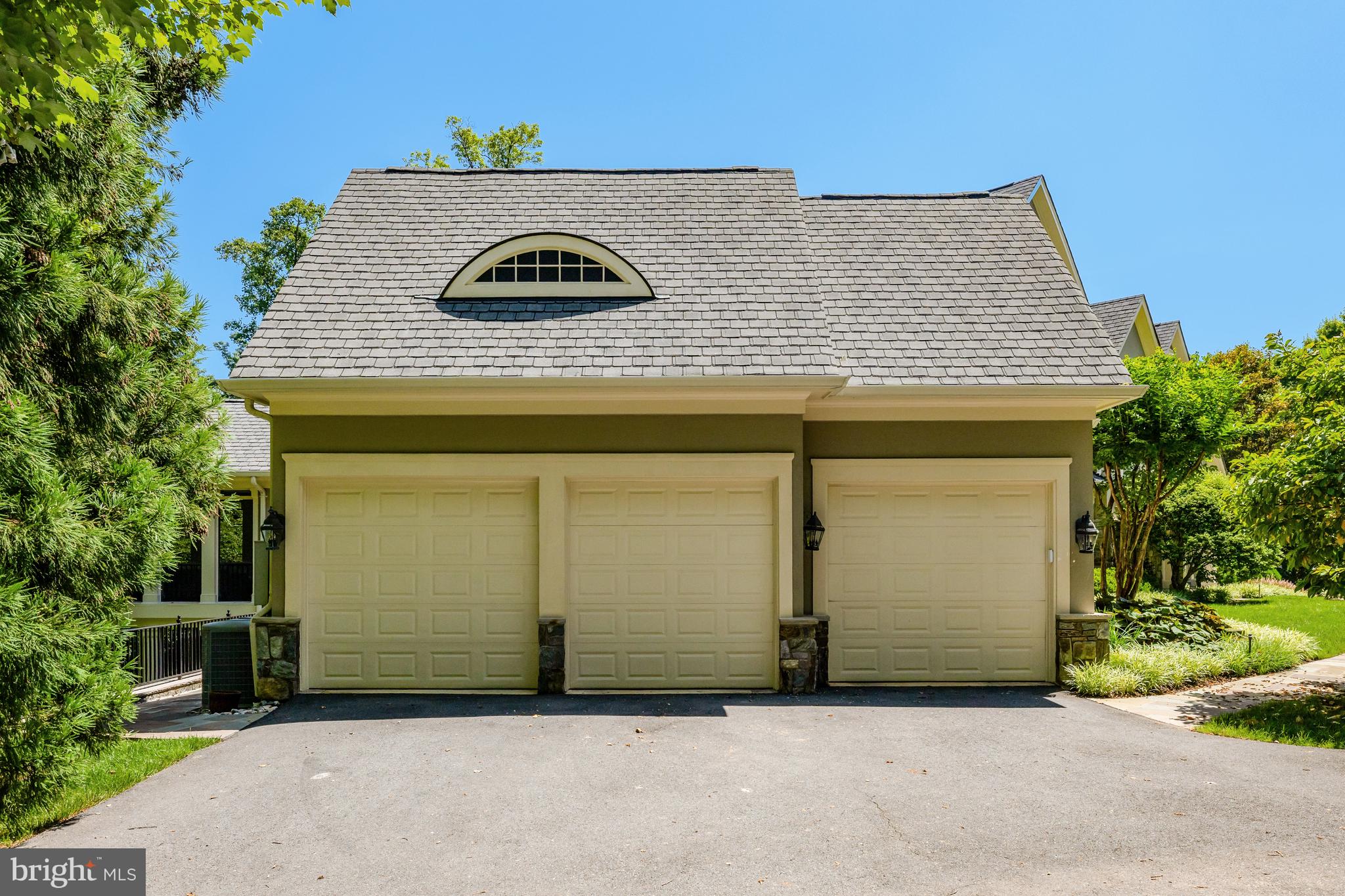 THE RESERVE - Residential