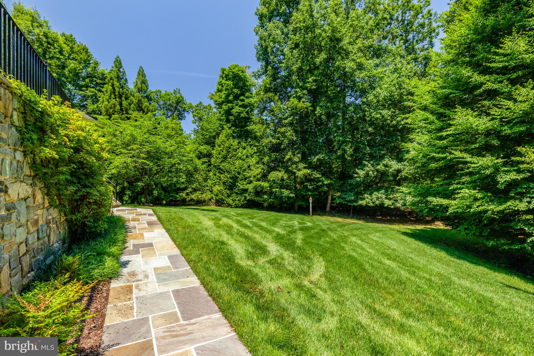 THE RESERVE - Residential