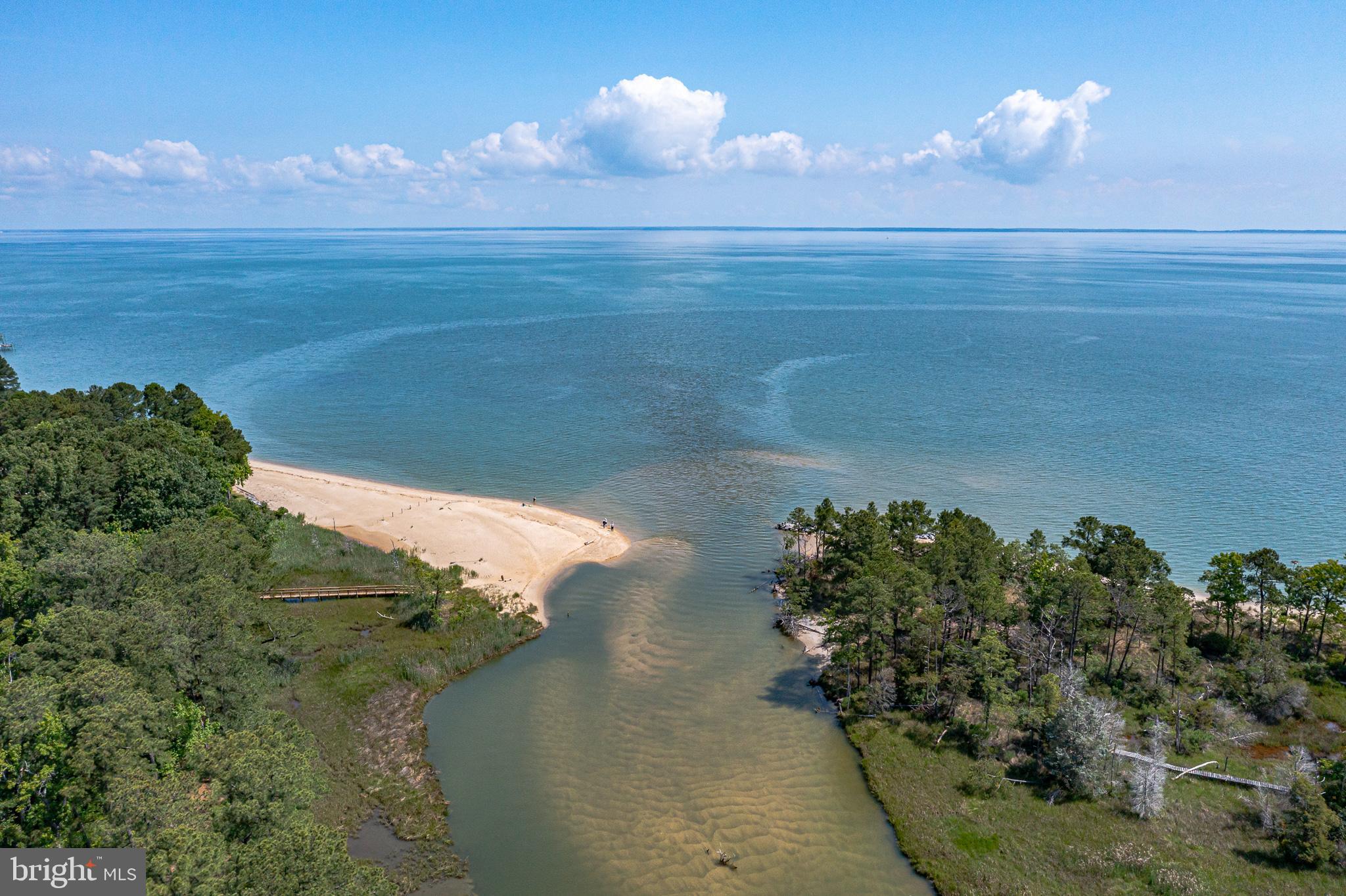 BAY QUARTER SHORES - Land