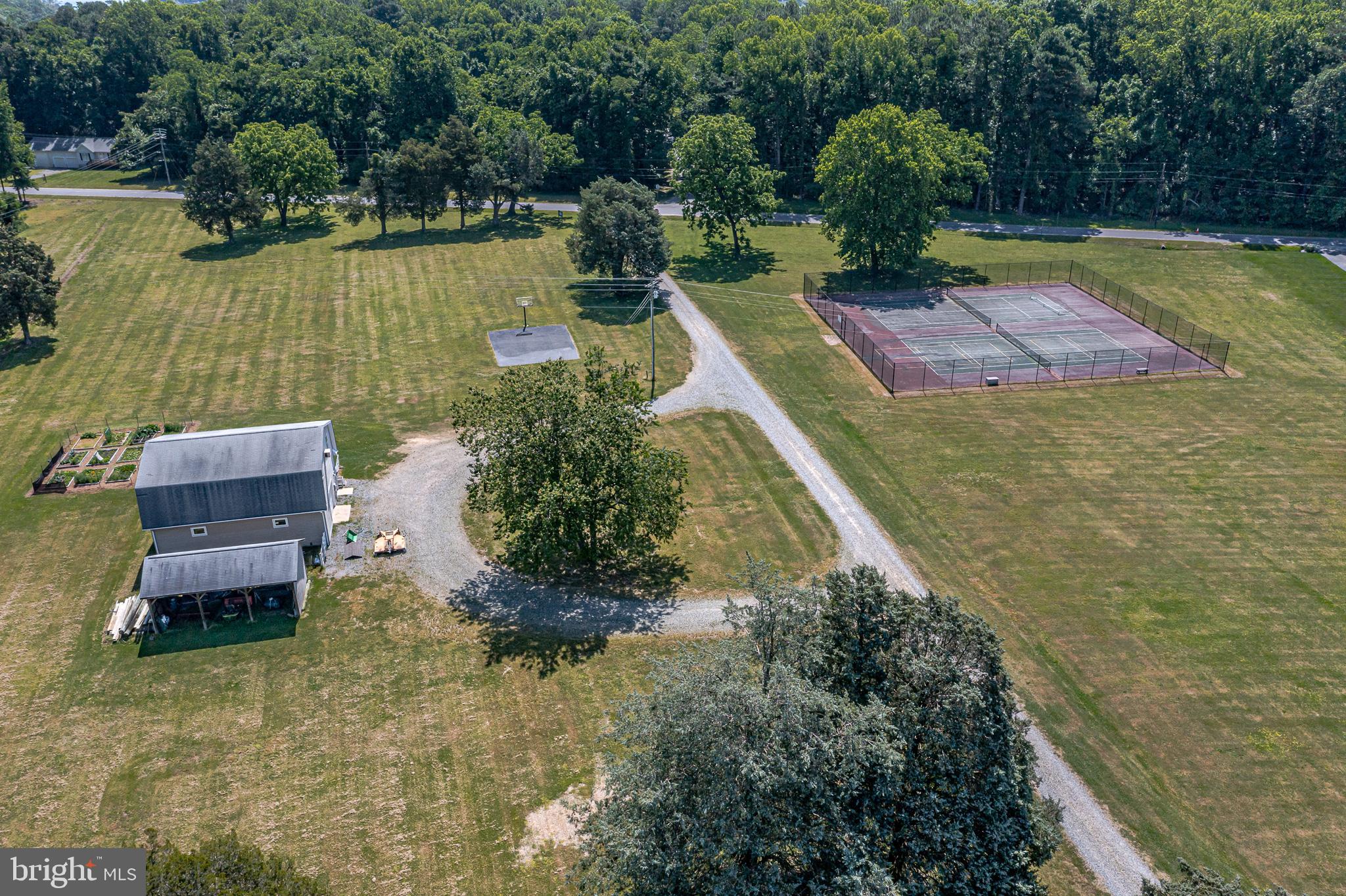 BAY QUARTER SHORES - Land