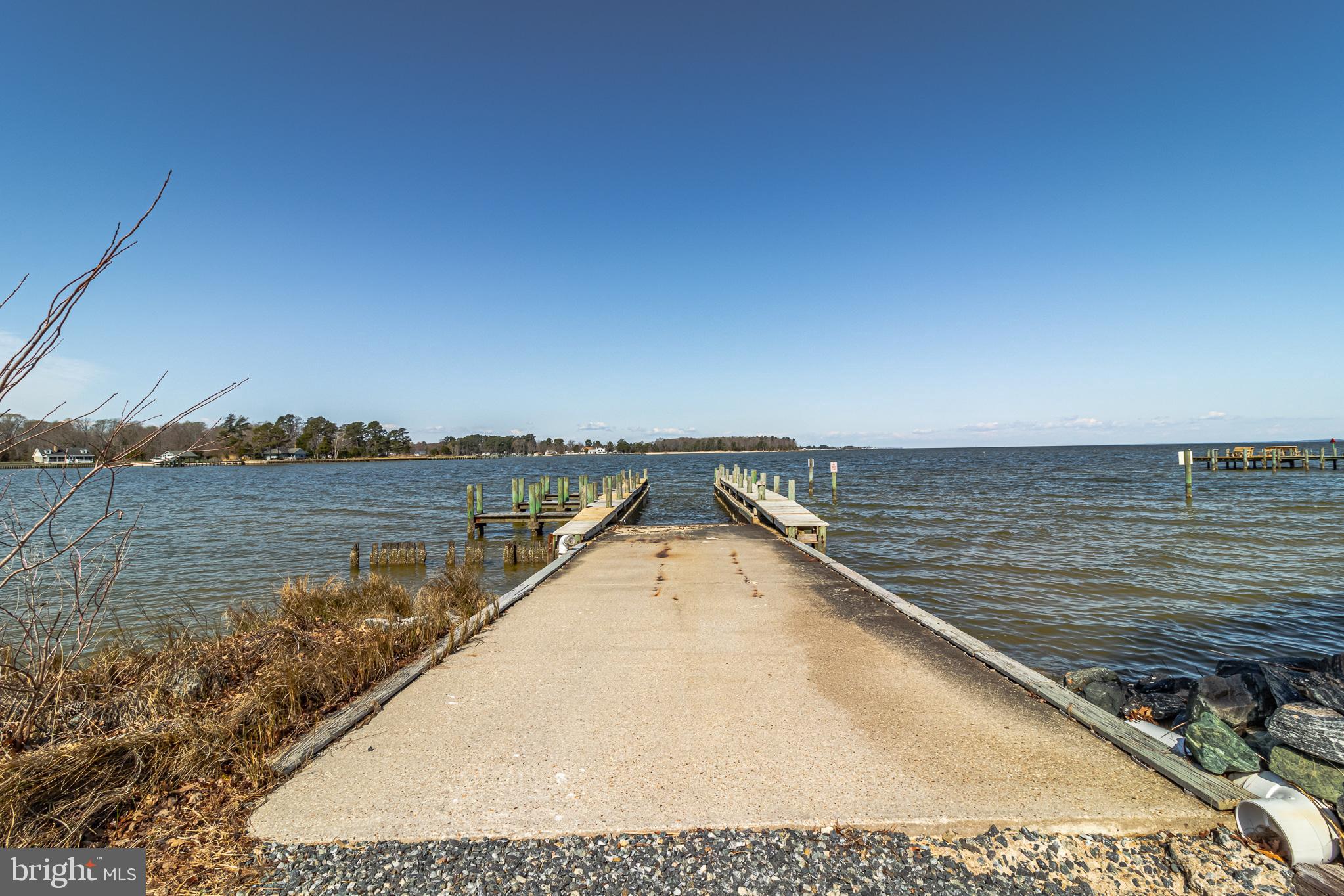 BAY QUARTER SHORES - Land