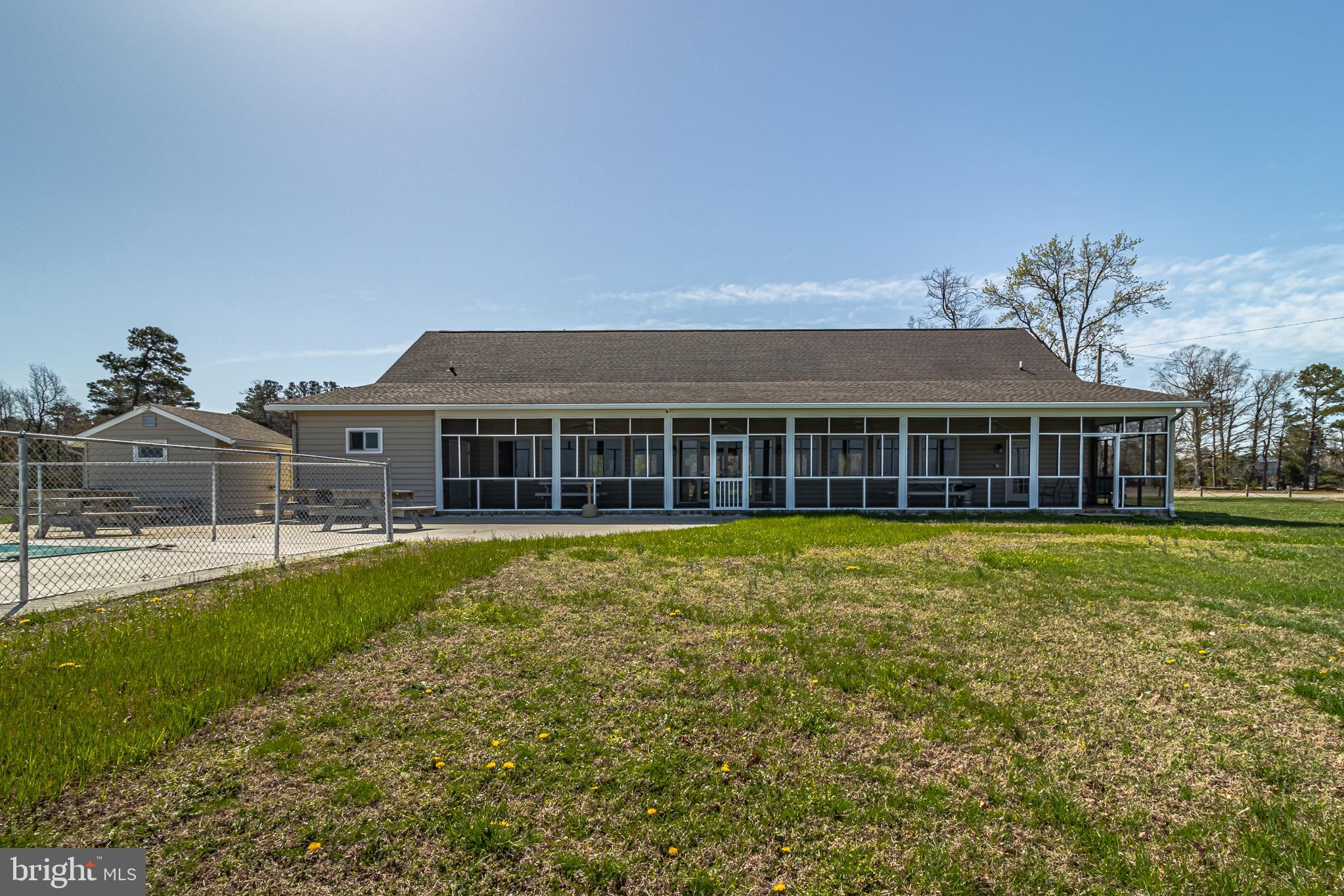 BAY QUARTER SHORES - Land