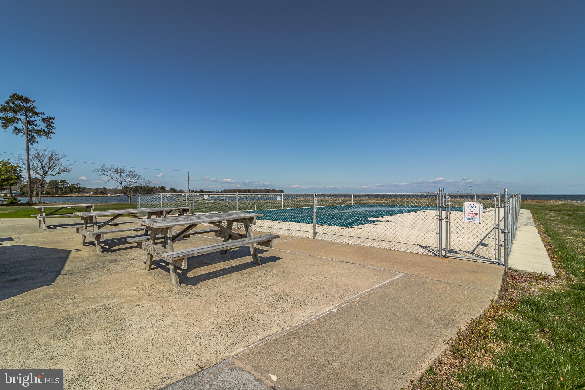 BAY QUARTER SHORES - Land