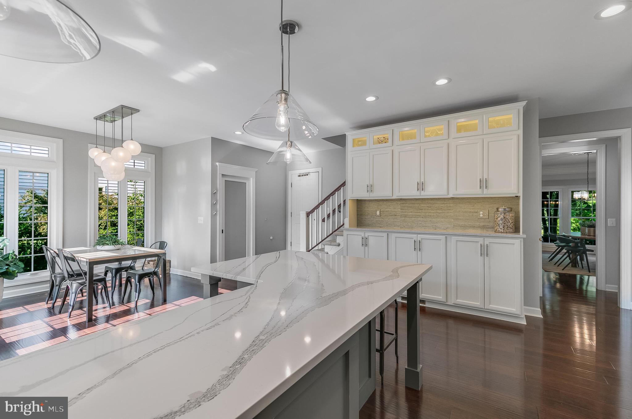 SIGNATURE AT BROADLANDS - Residential