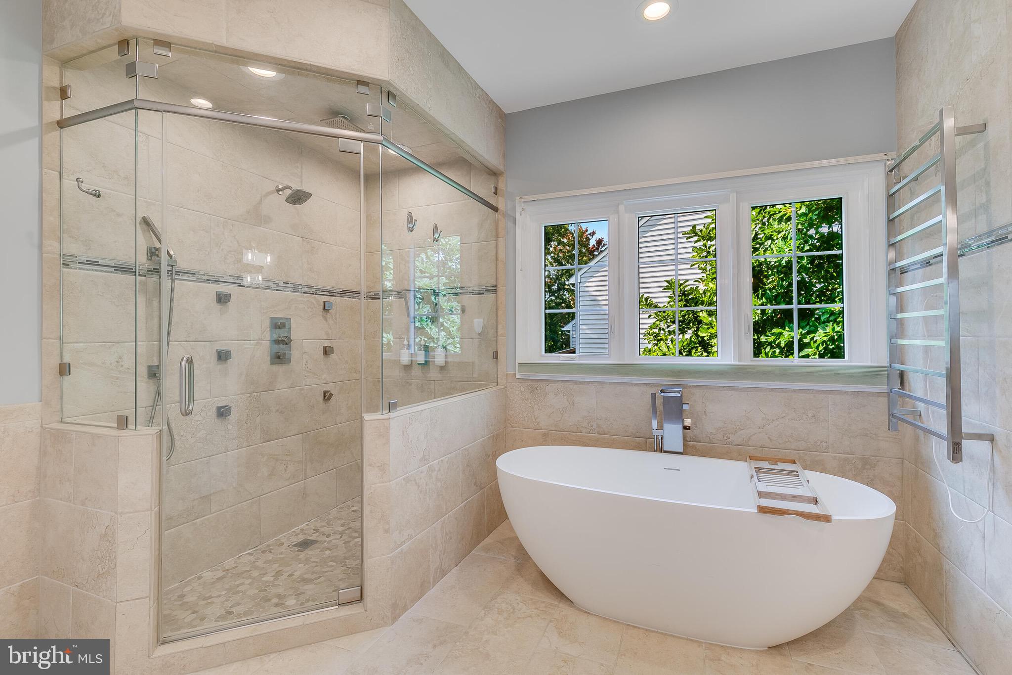 SIGNATURE AT BROADLANDS - Residential