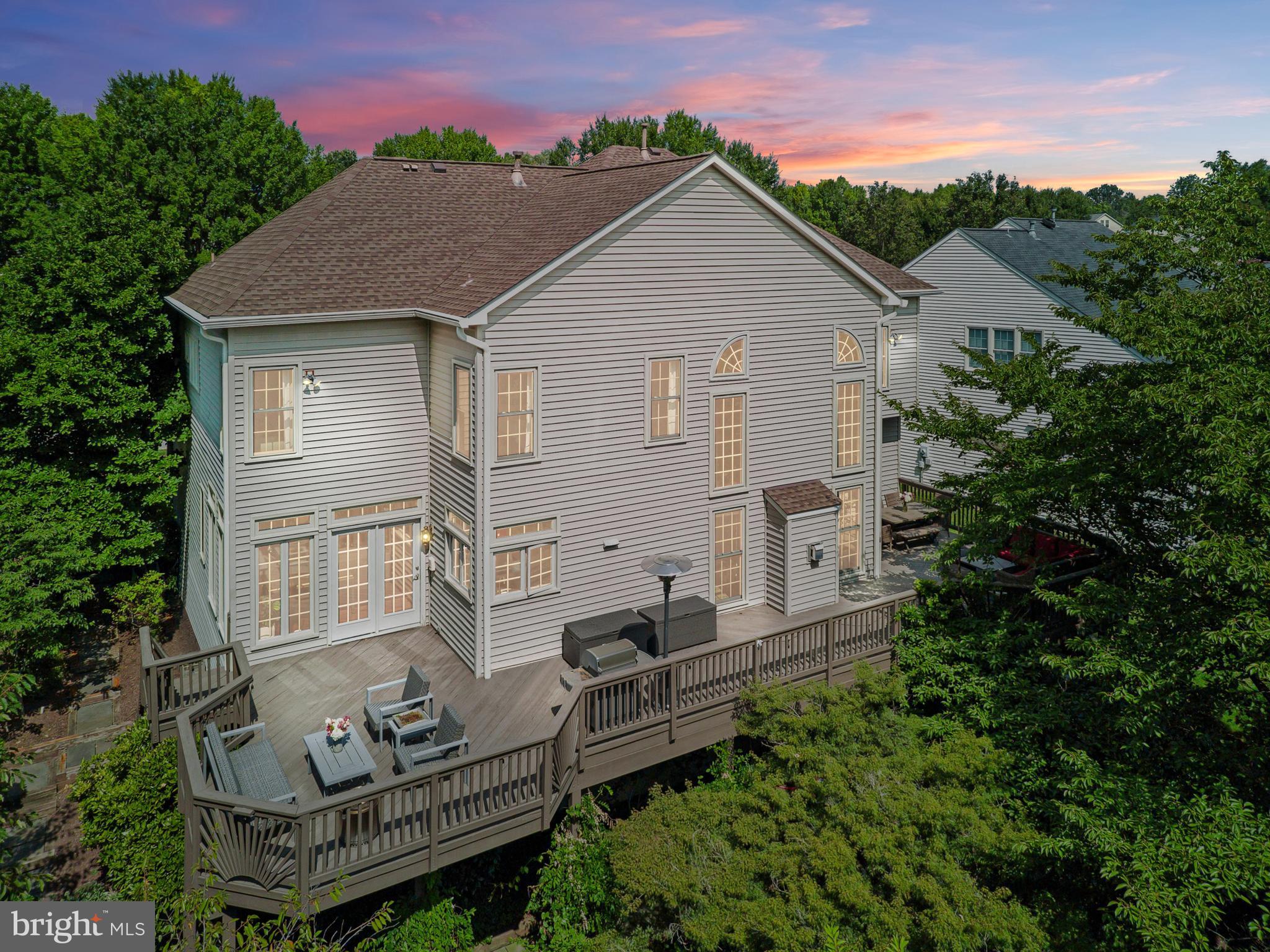 SIGNATURE AT BROADLANDS - Residential