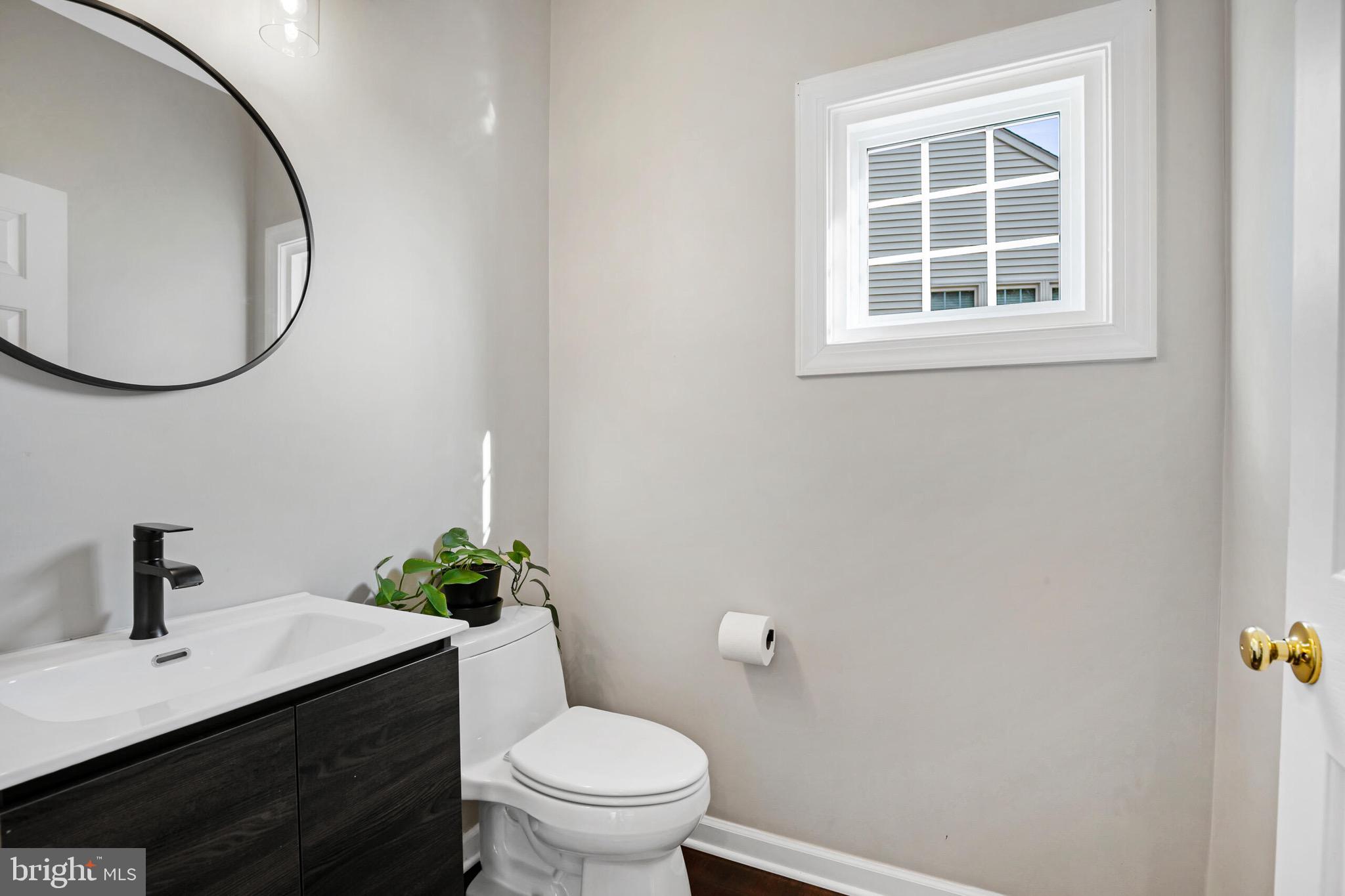 SIGNATURE AT BROADLANDS - Residential