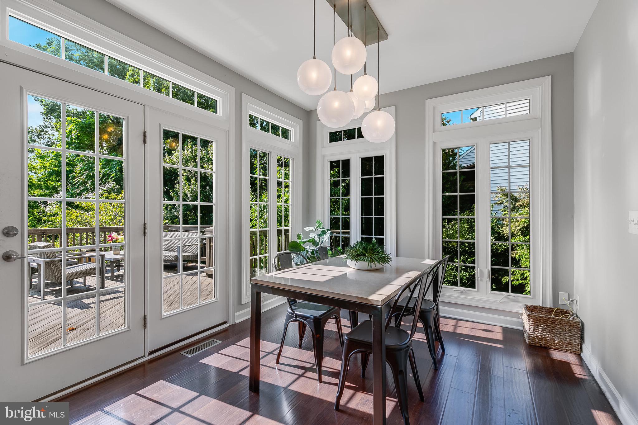 SIGNATURE AT BROADLANDS - Residential