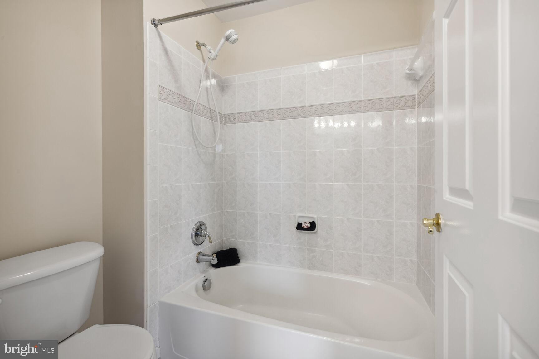 HAMPTONS OF BRIGHTWOOD - Residential