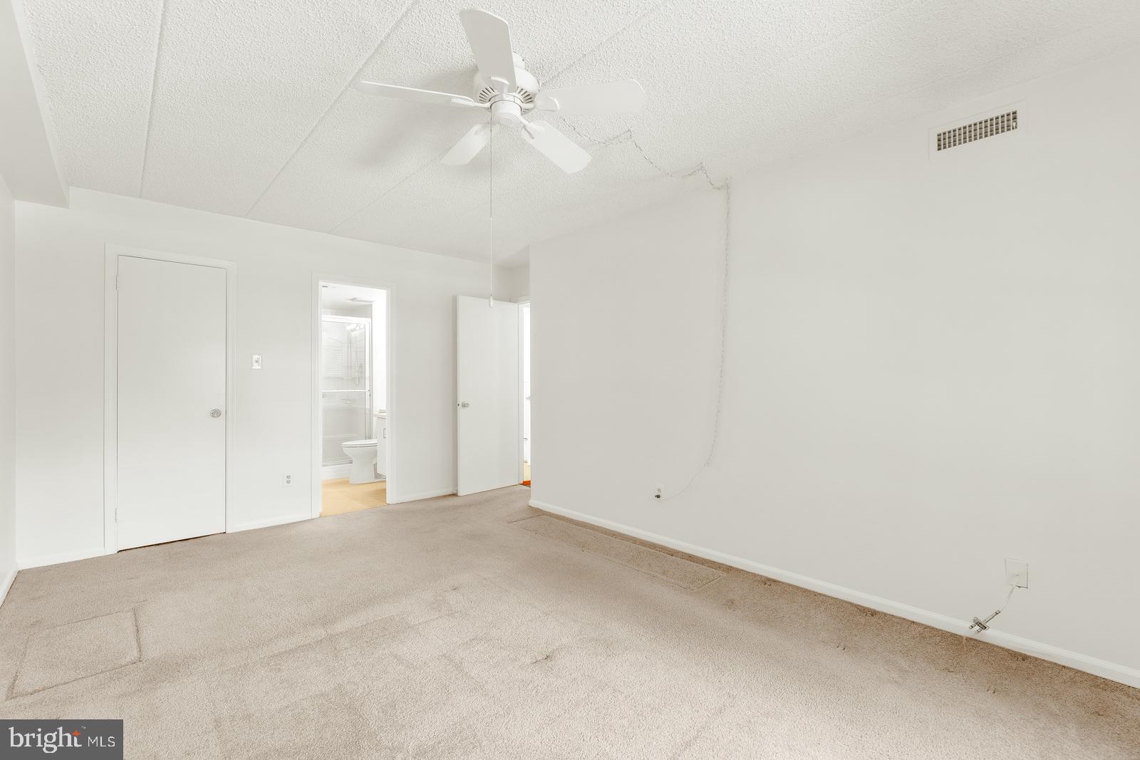 VALLEY GLEN - Residential