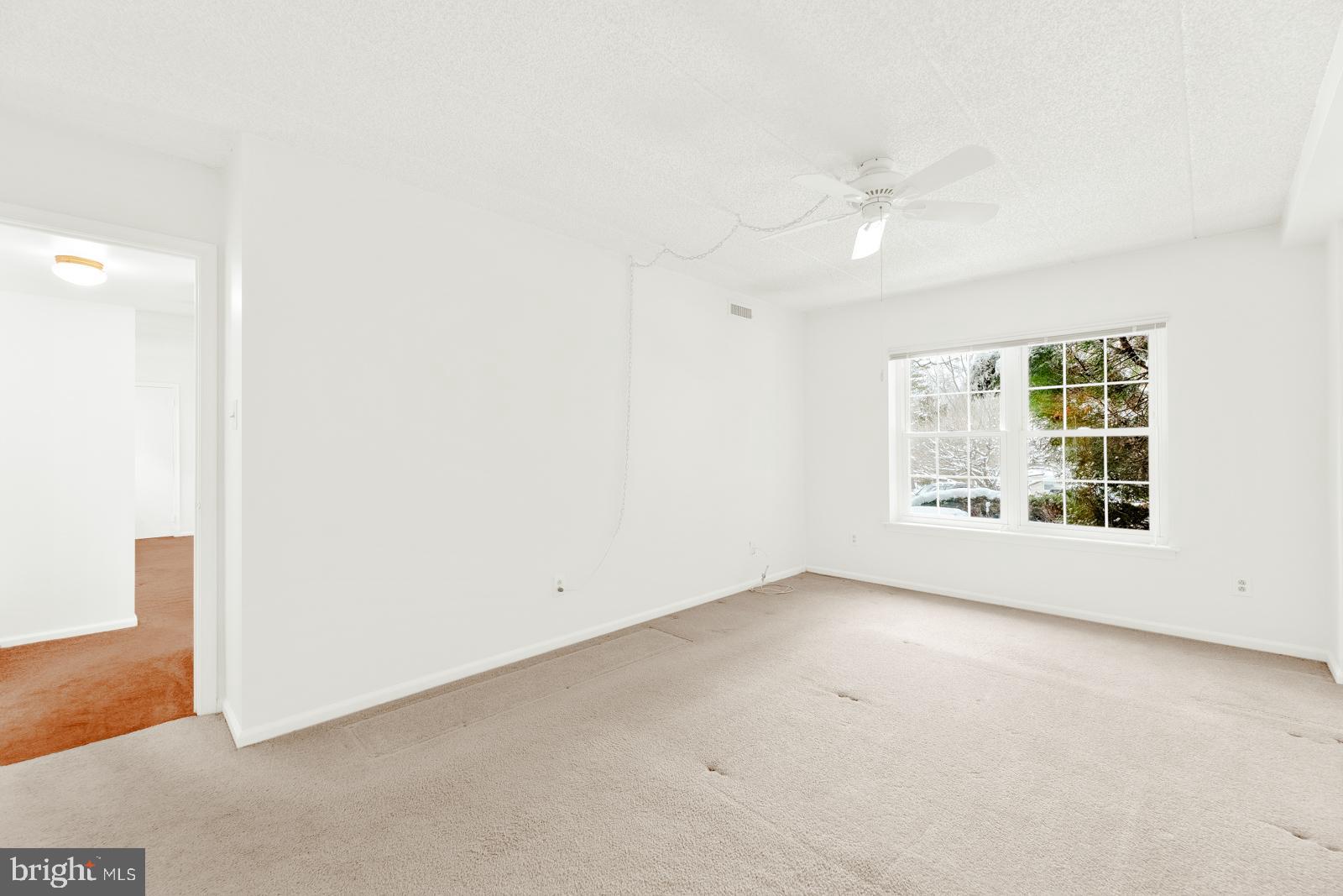 VALLEY GLEN - Residential