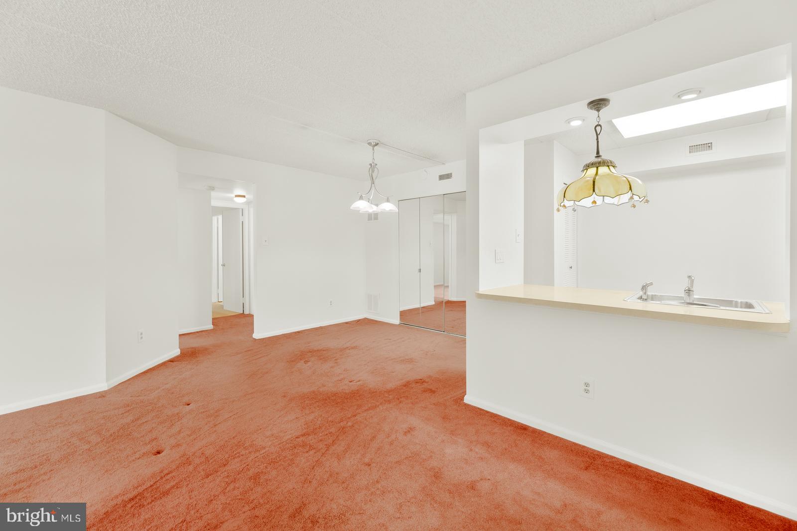 VALLEY GLEN - Residential