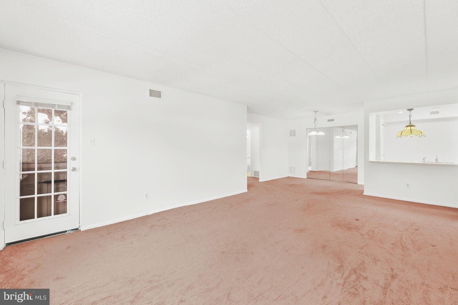 VALLEY GLEN - Residential